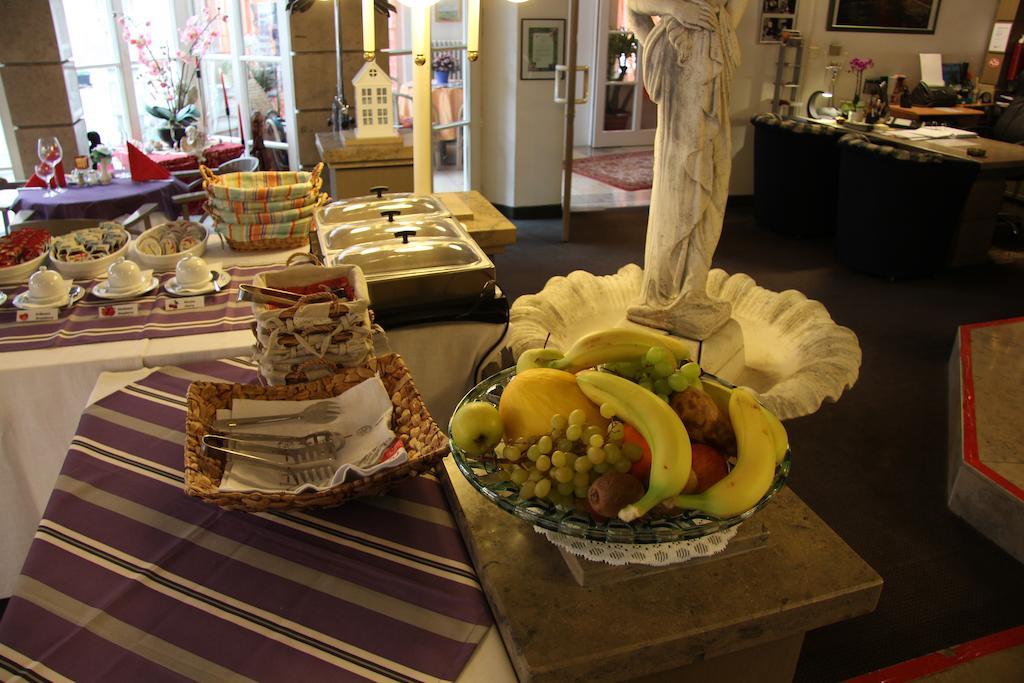 Hotel Am Schloss Neuenstein Εξωτερικό φωτογραφία